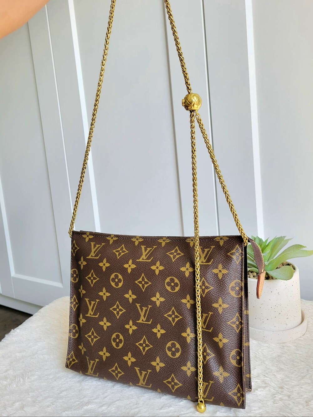 💕Louis Vuitton Monogram Toiletry 26 -  Clutch Chain Shoulder Bag Crossbody